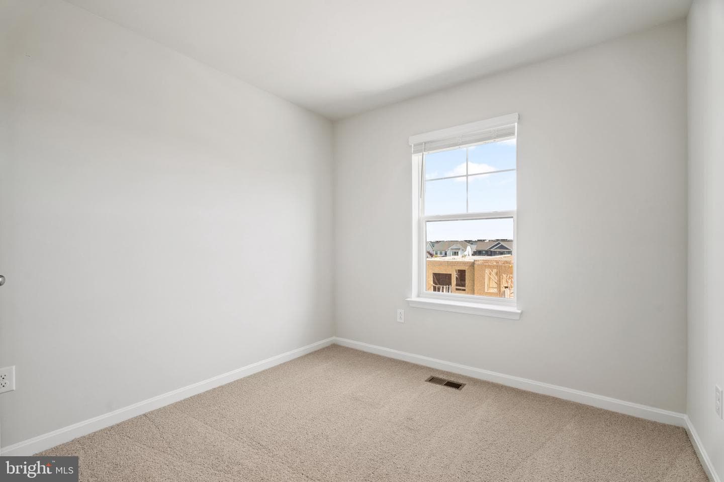 434 Ensemble Way photo 22