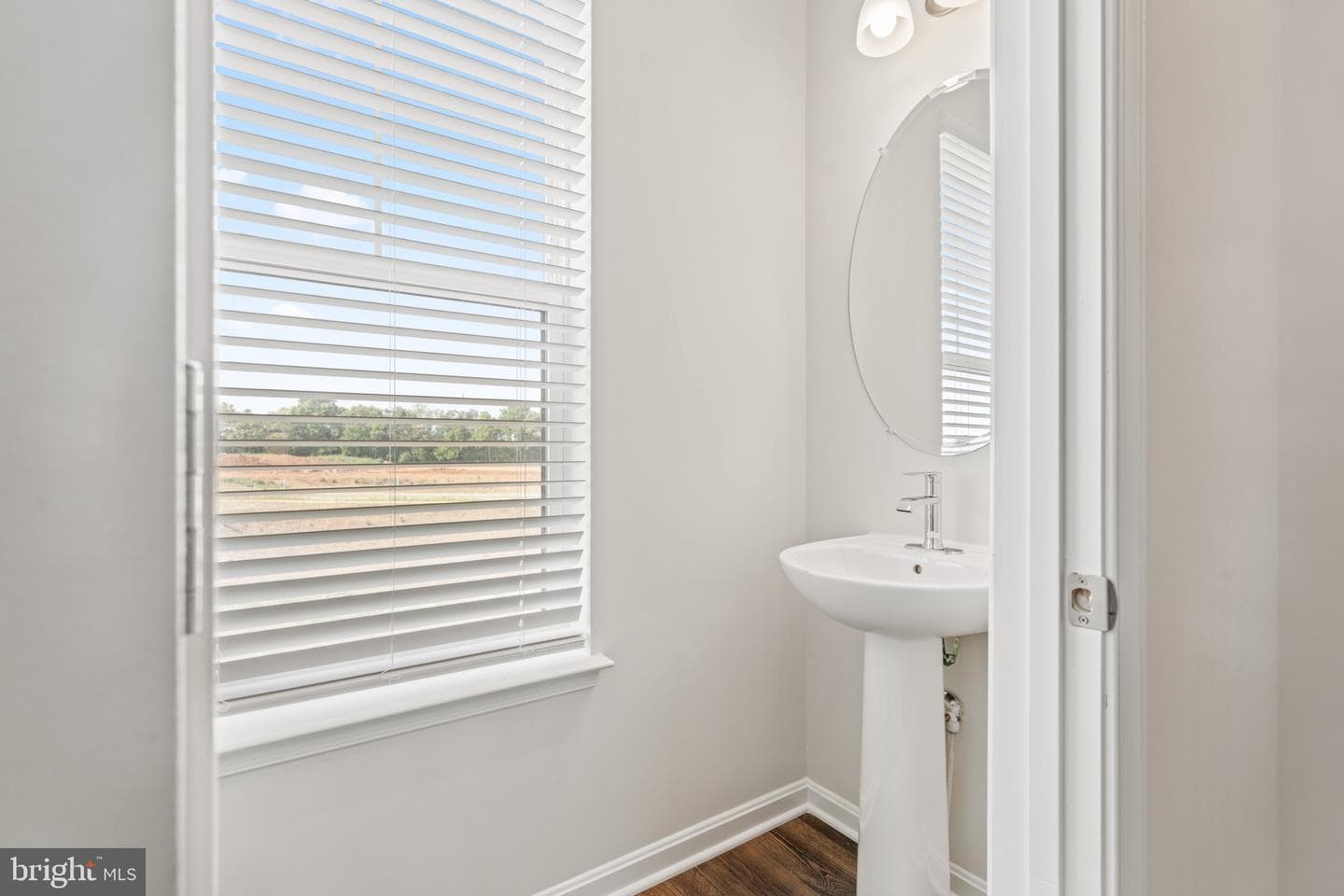 434 Ensemble Way photo 26