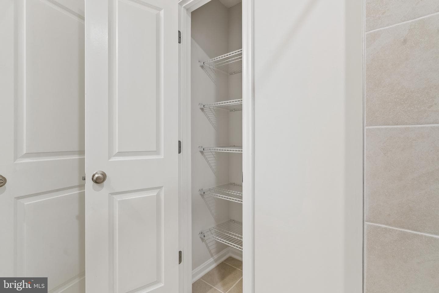 434 Ensemble Way photo 31
