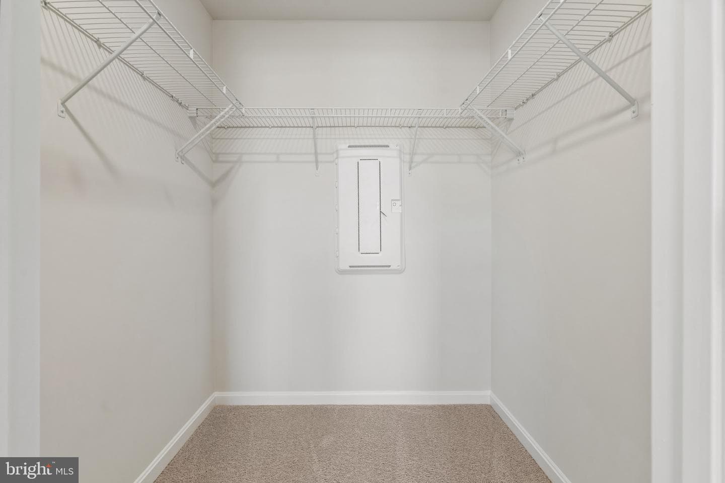 434 Ensemble Way photo 33