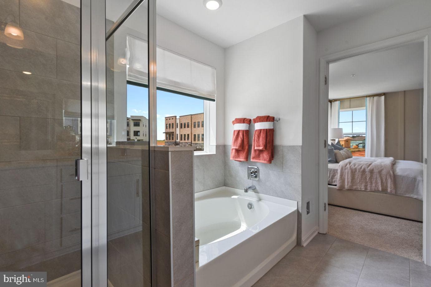 472 Ensemble Way photo 19