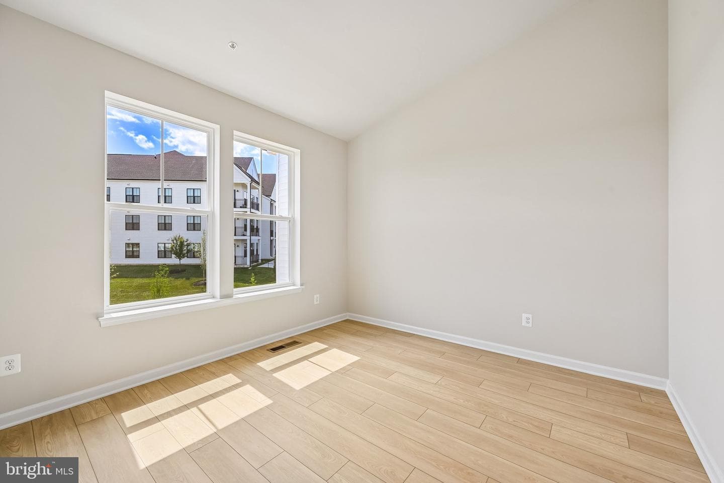 2109 Peace Lily Lane photo 28
