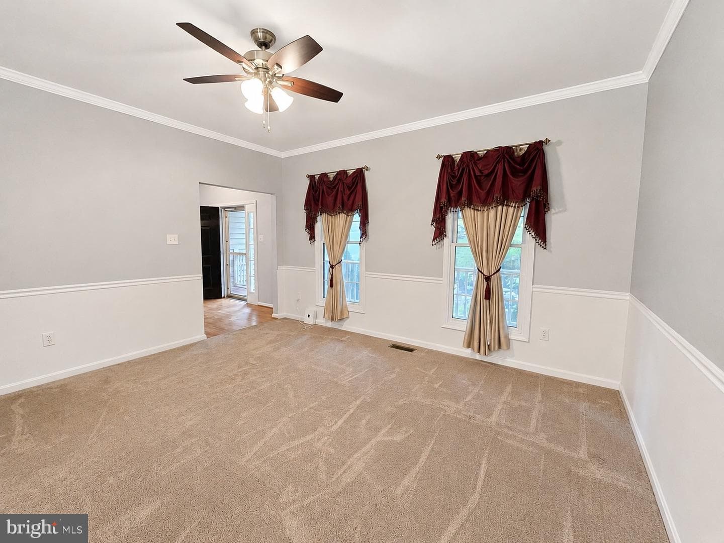 10918 Oakcrest Circle photo 14