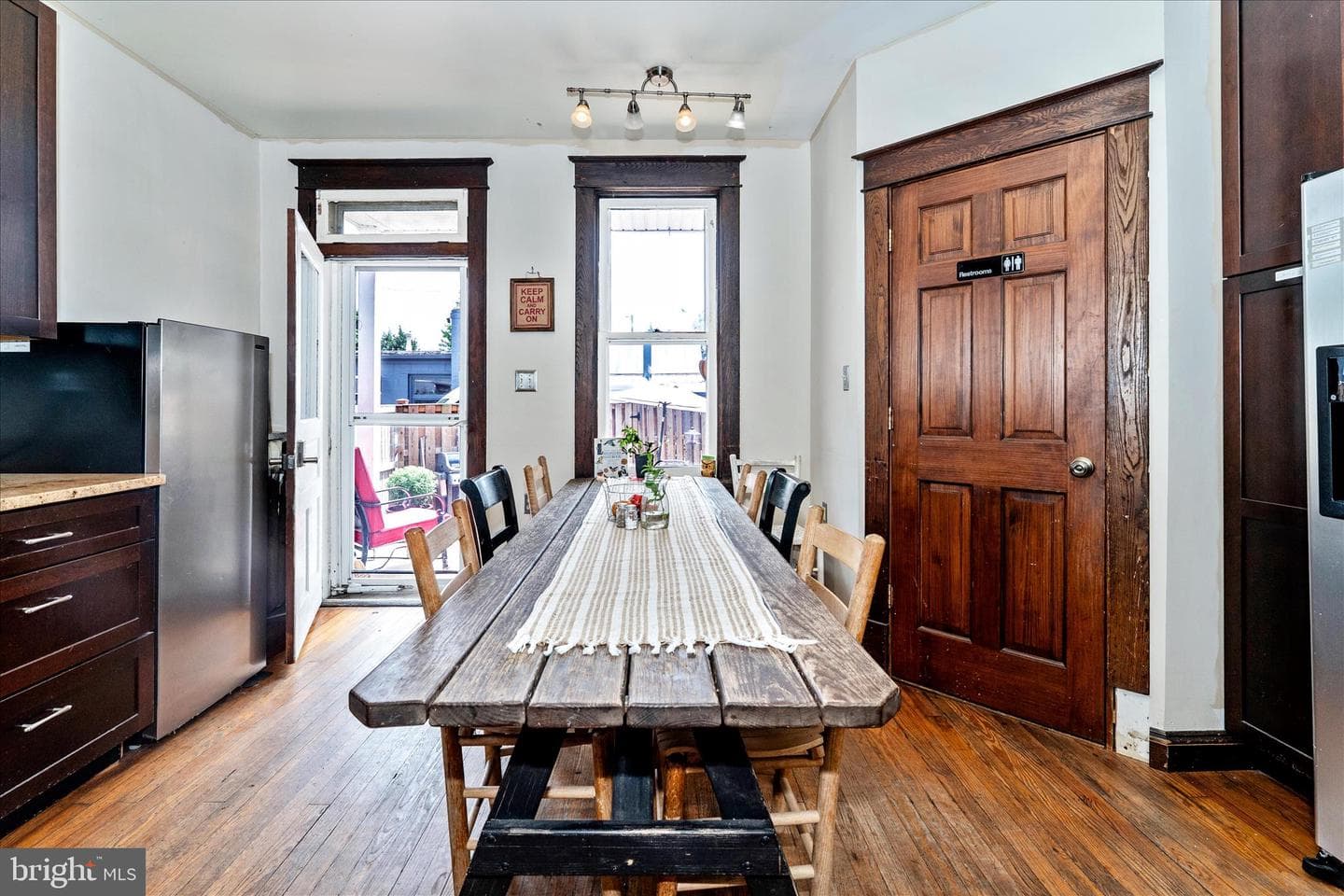 276 W 5th Street photo 19