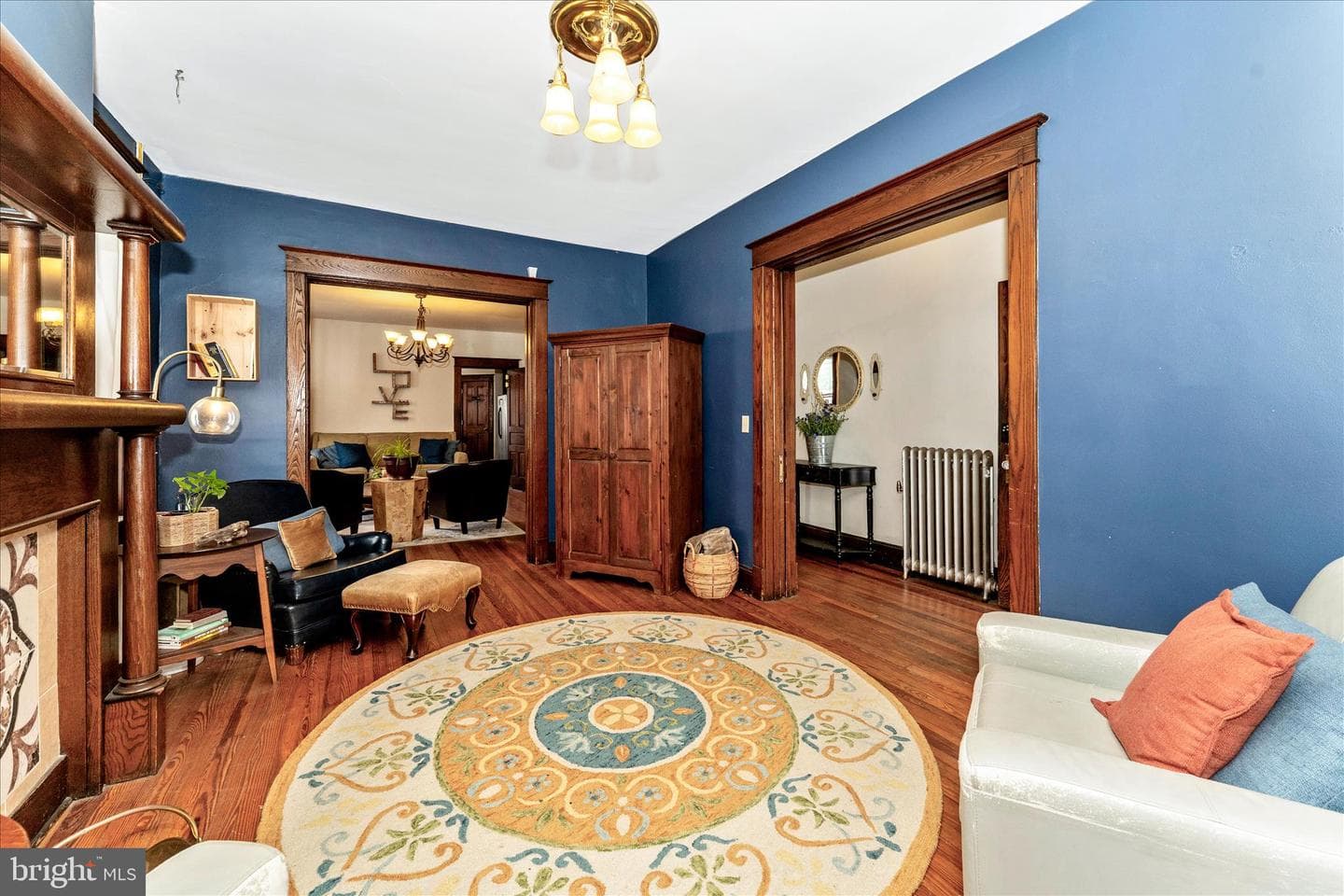 276 W 5th Street photo 4