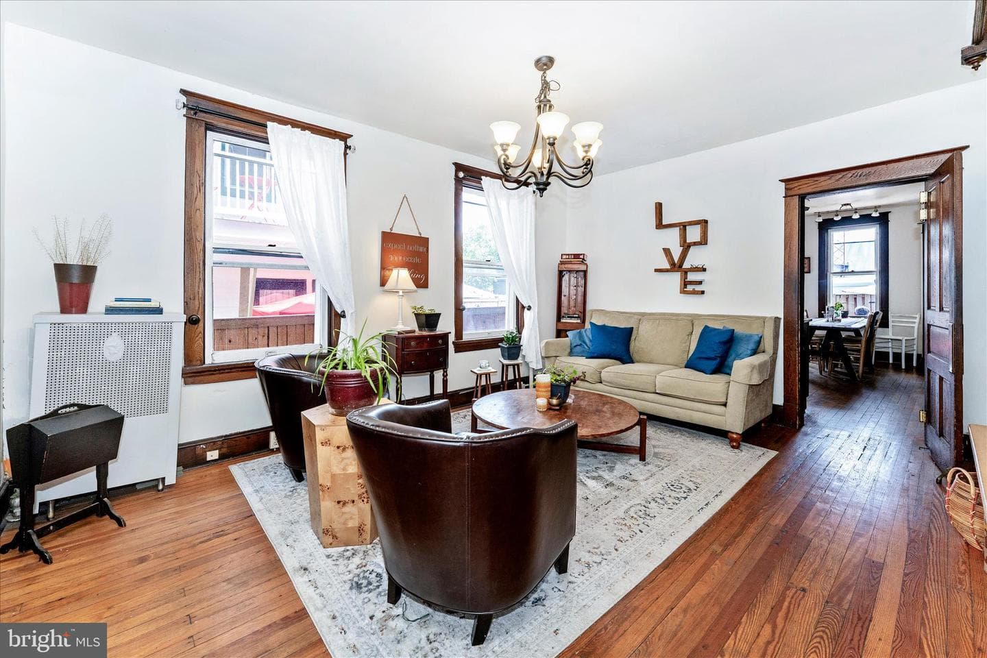 276 W 5th Street photo 8