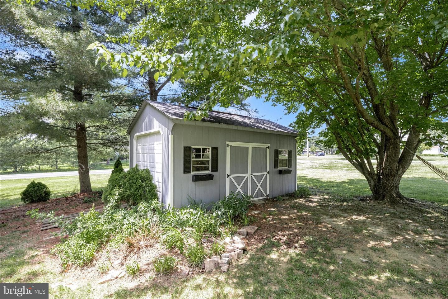 8914 Gloria Avenue photo 53