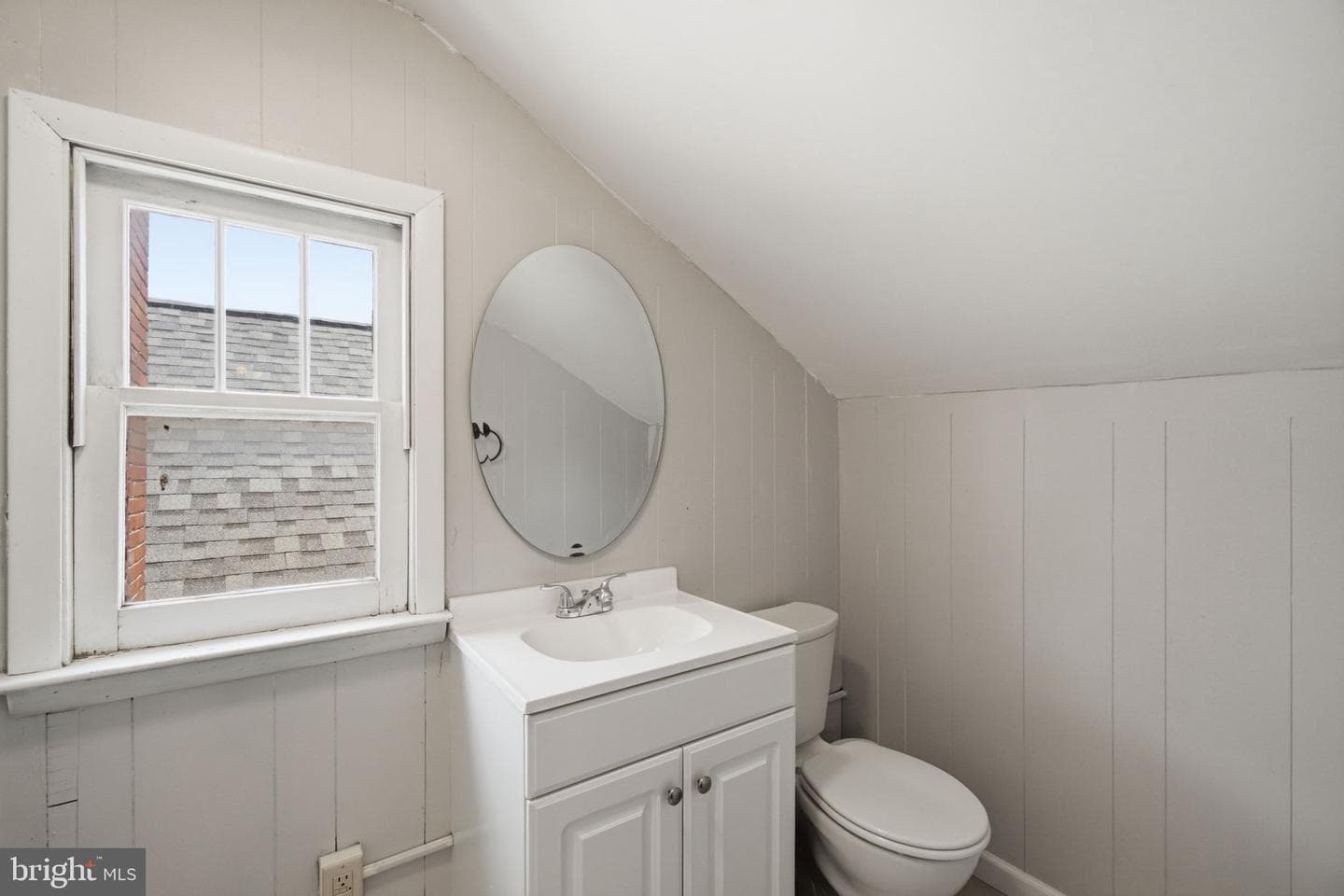 552 E Church Street photo 13