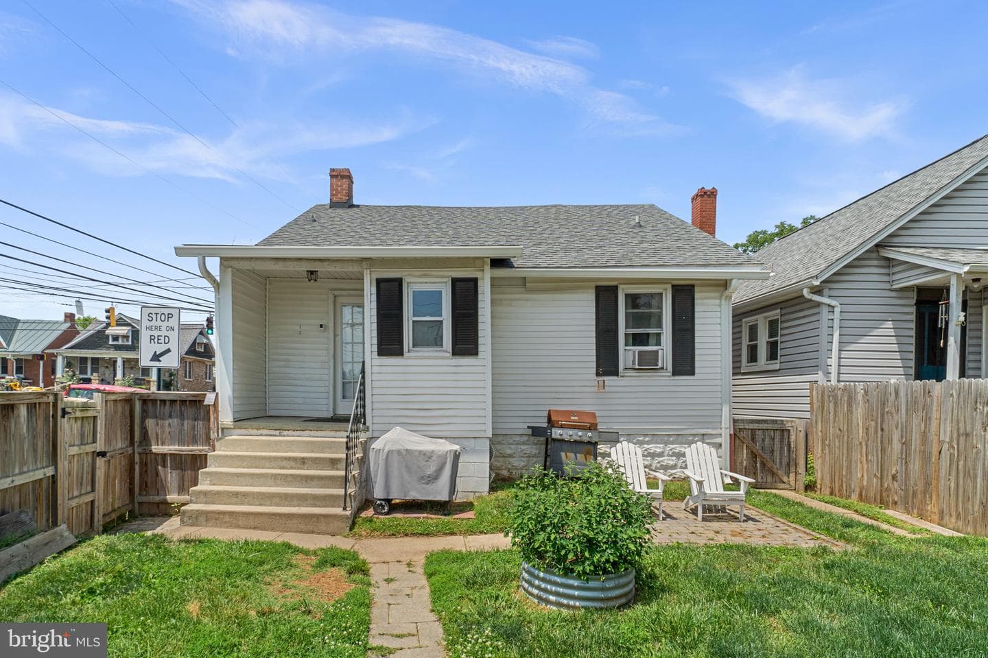 552 E Church Street photo 17