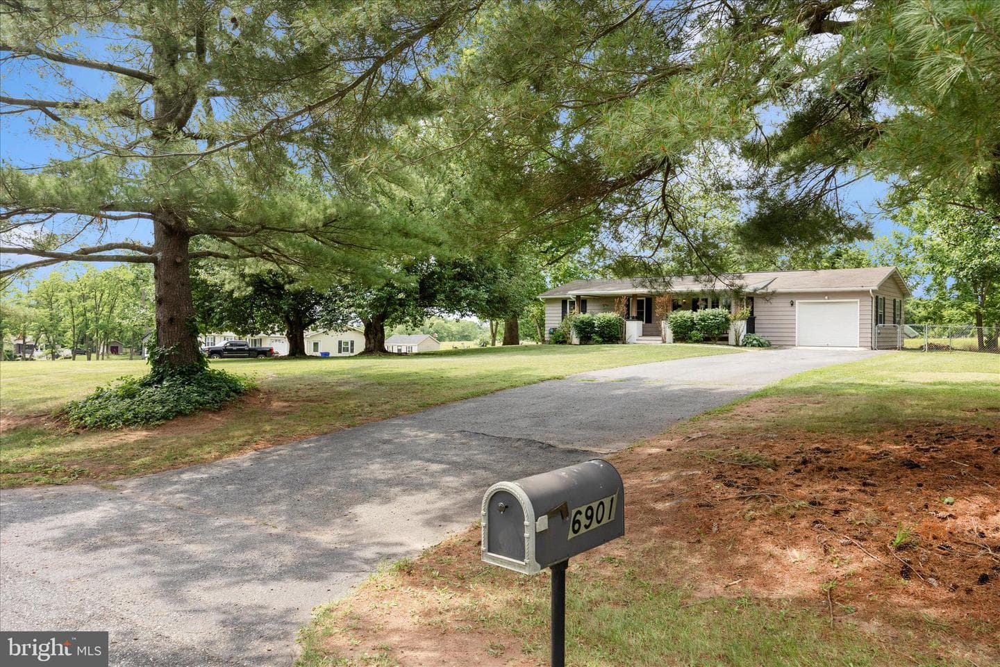 6901 Trout Lane photo 47