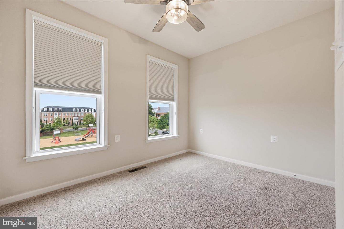 1090 Holden Road photo 23