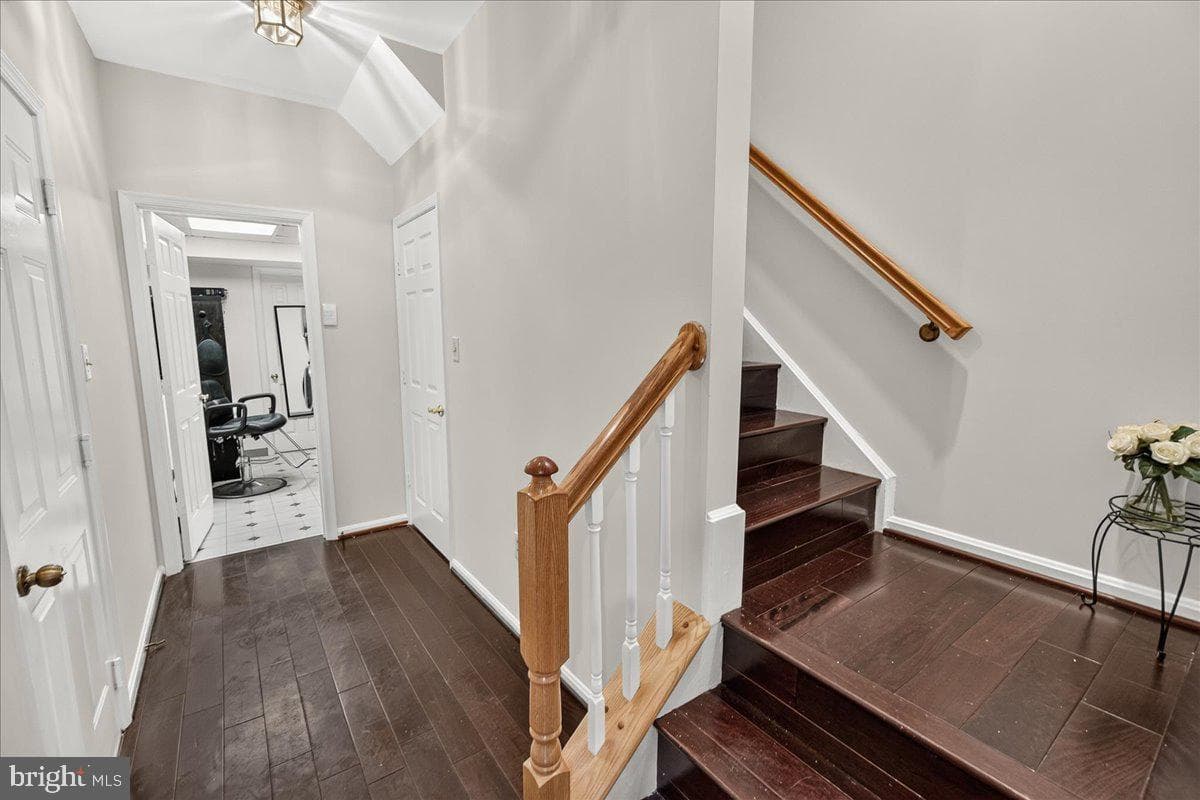 112 Toll House Court photo 31