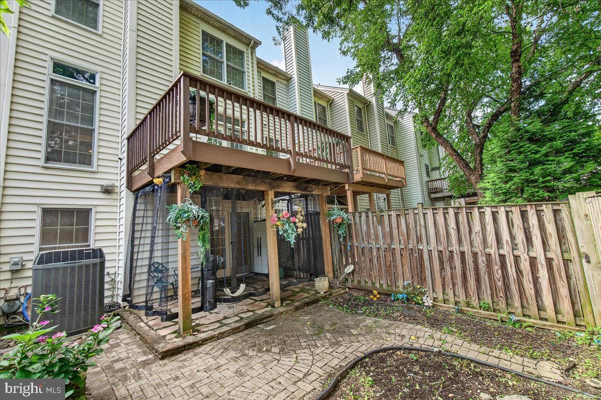 112 Toll House Court photo 42