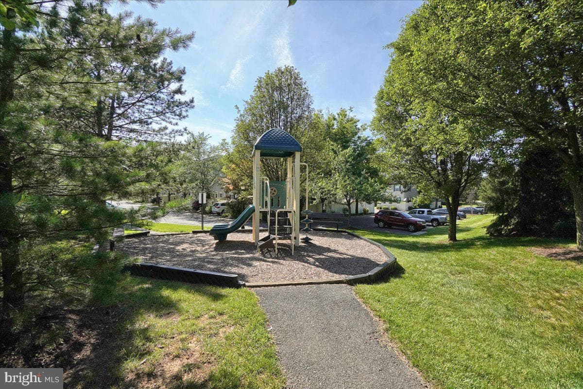 112 Toll House Court photo 50