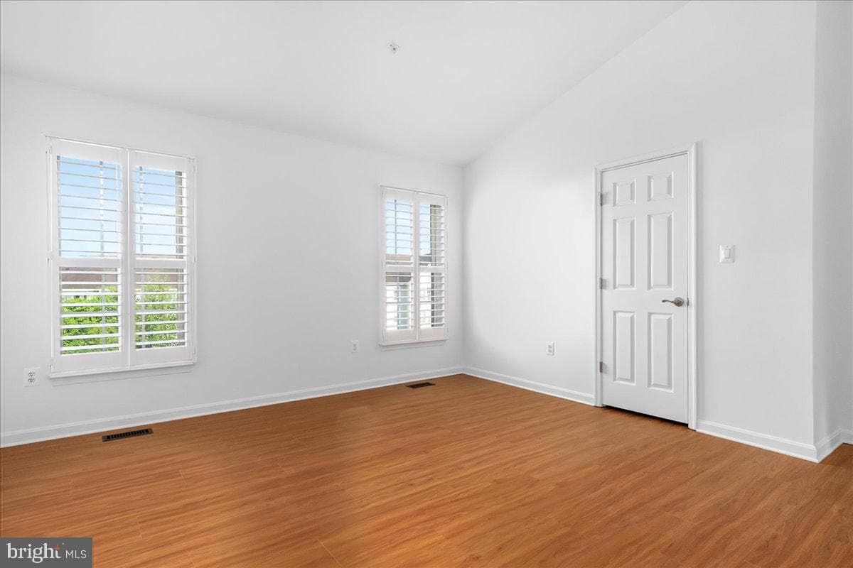 6584 Duncan Place photo 25