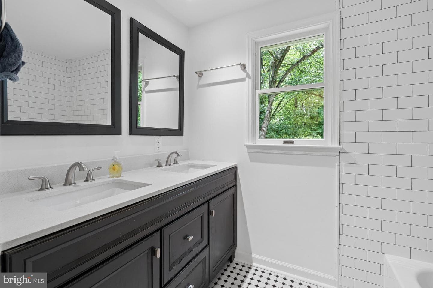 8323 Sharon Drive photo 23