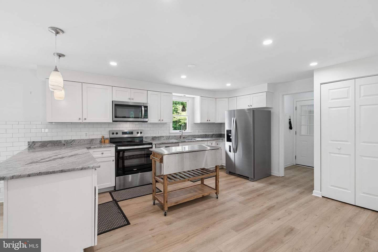 8323 Sharon Drive photo 9