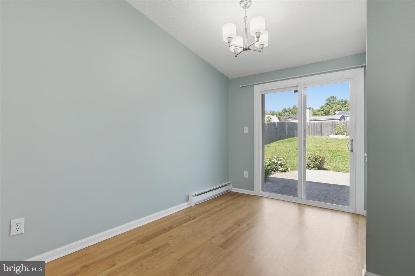 819 Chadwick Circle photo 8