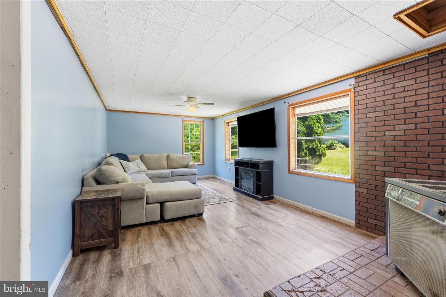14316 Tower Road photo 3