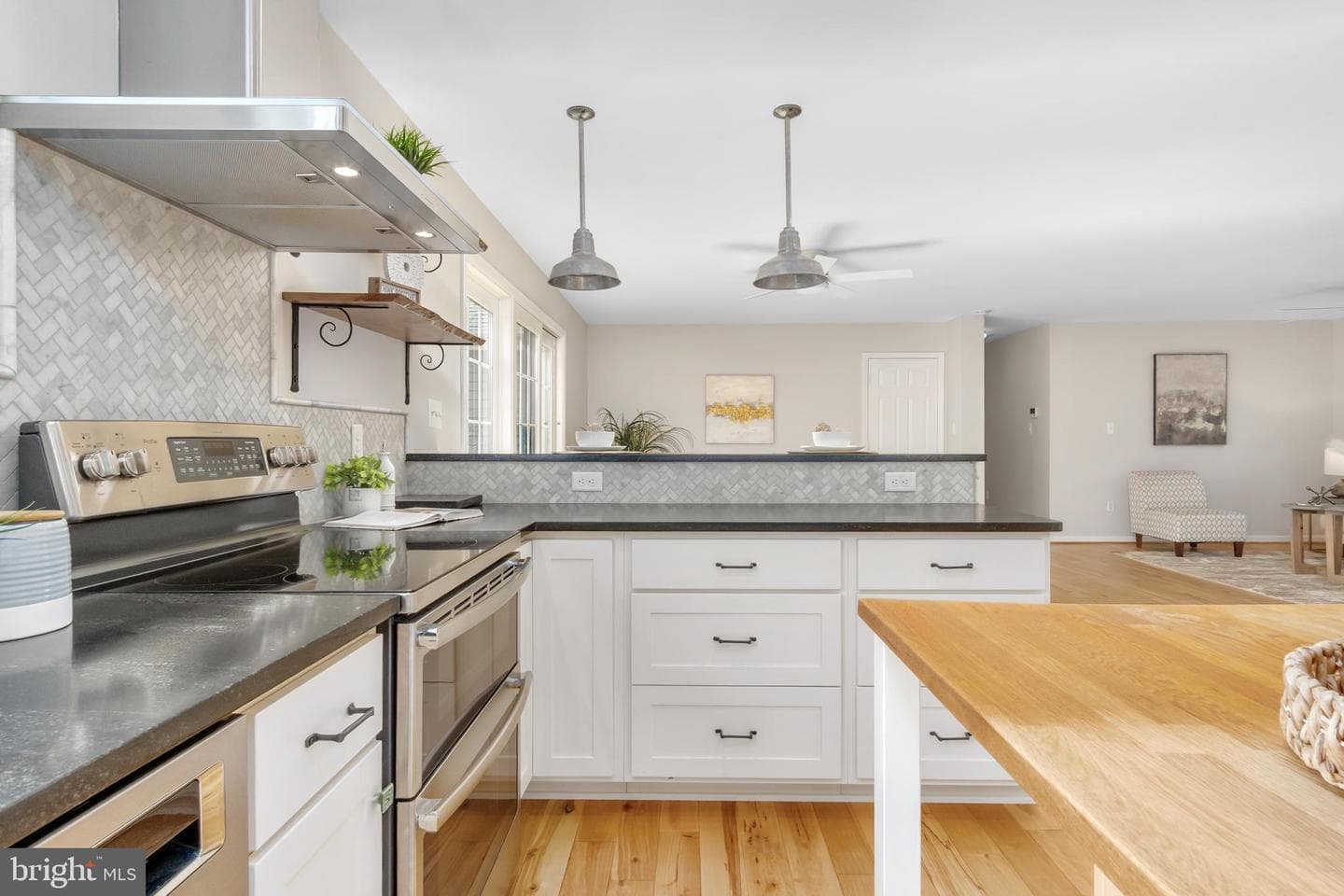 8613 Hollow Road photo 18