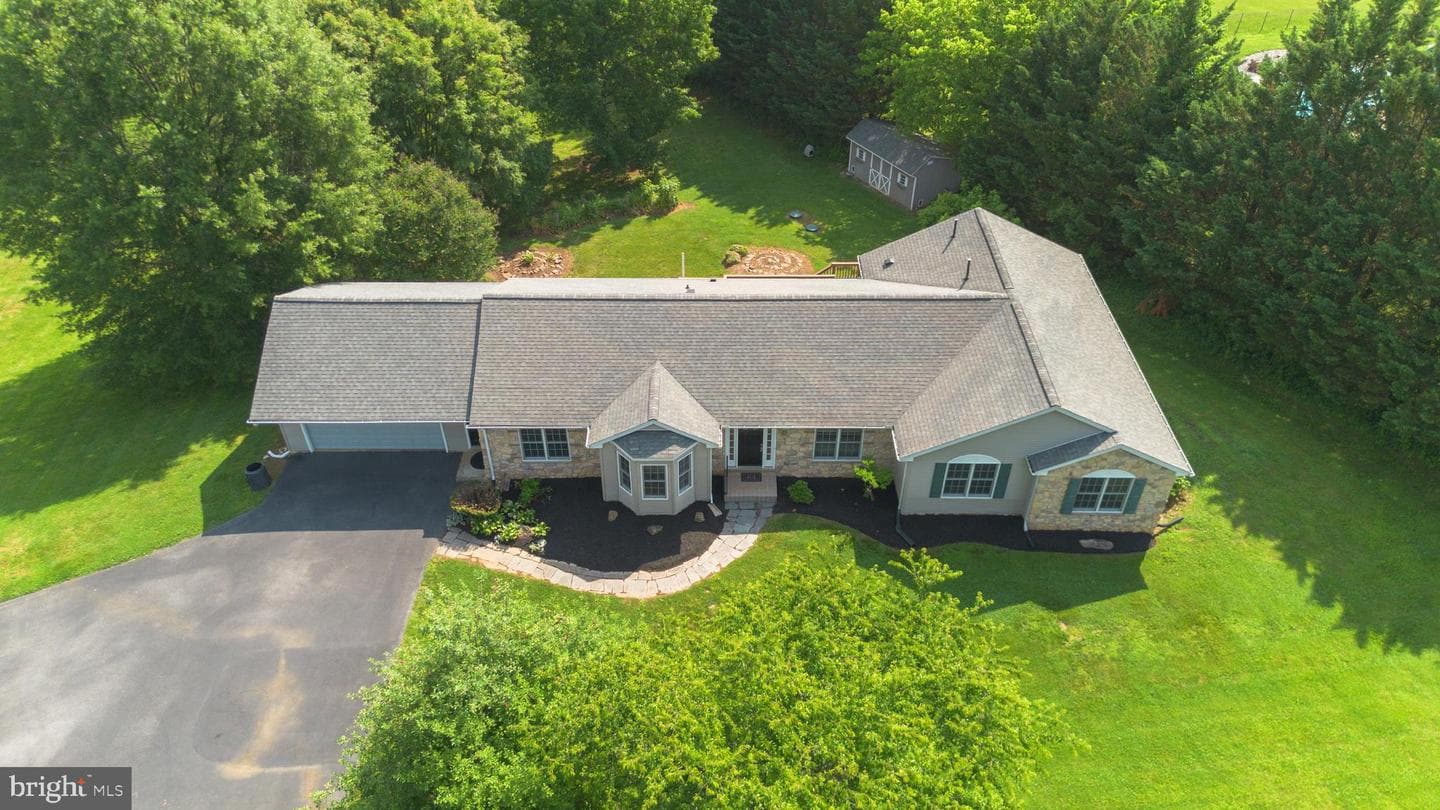 8613 Hollow Road photo 74