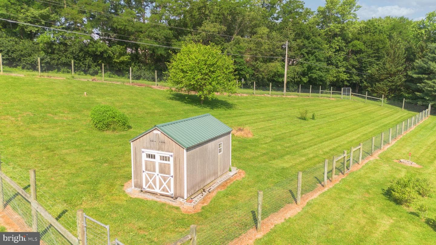 8613 Hollow Road photo 81