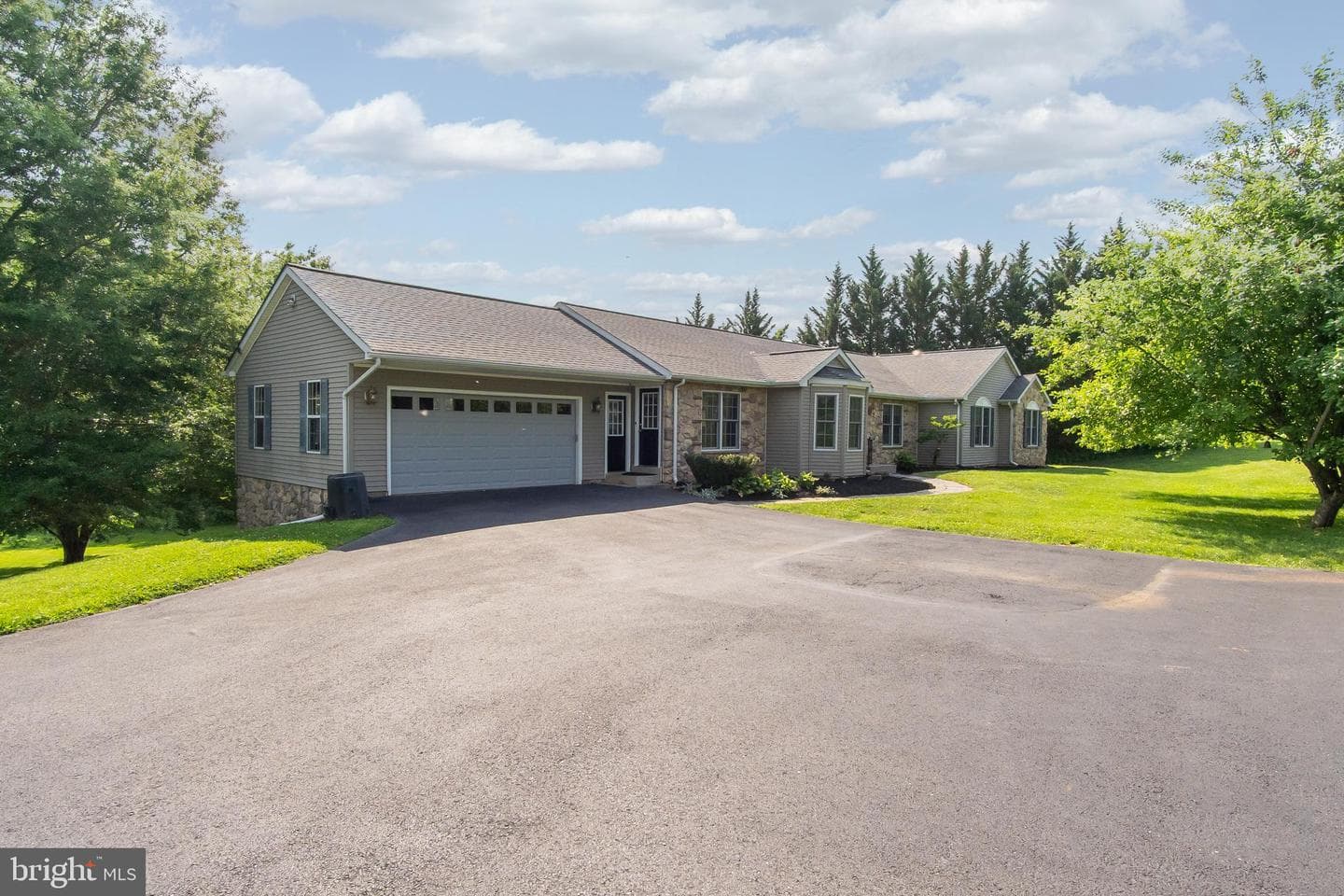 8613 Hollow Road photo 87