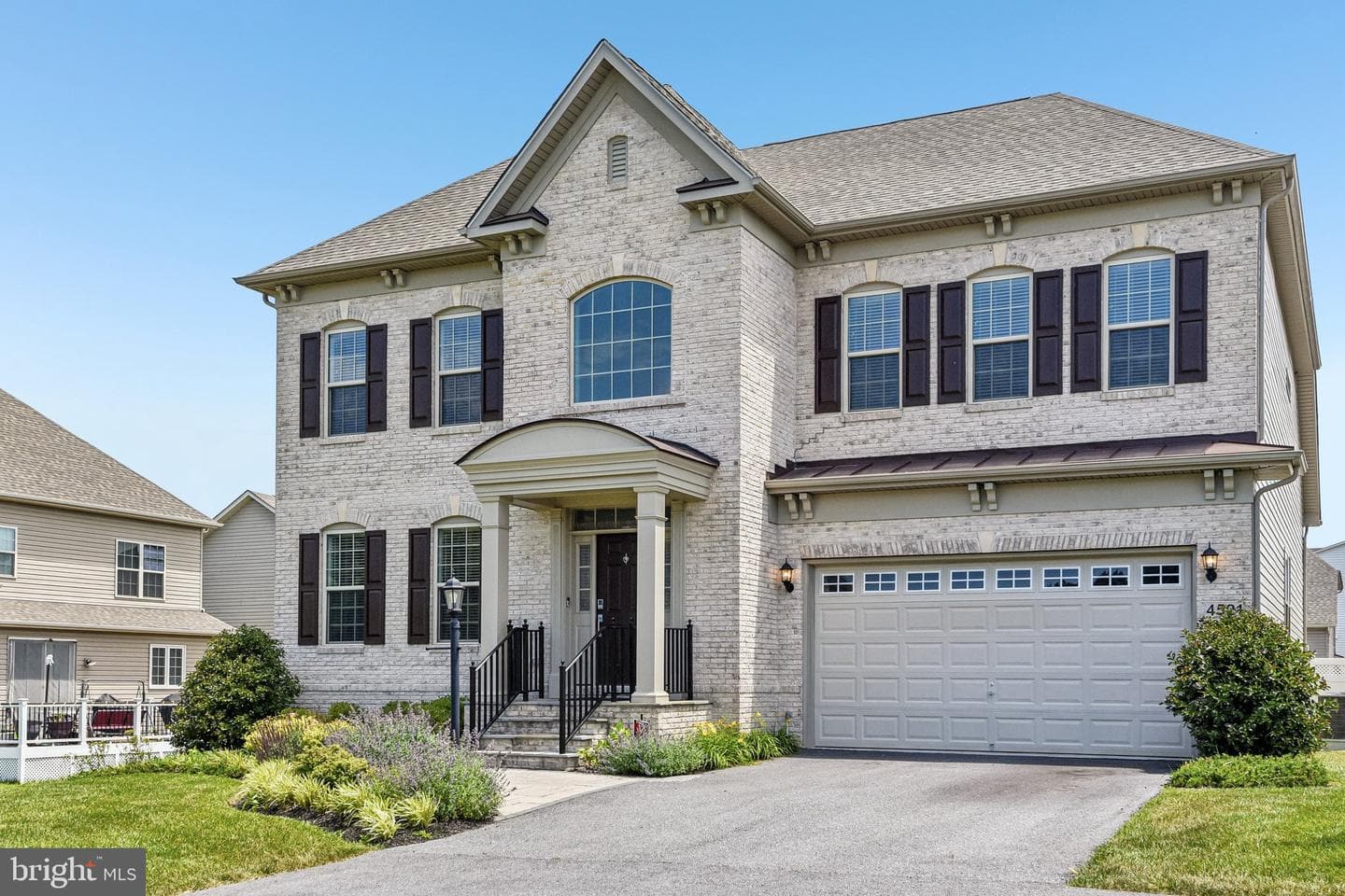 4521 Arboretum Drive, Monrovia