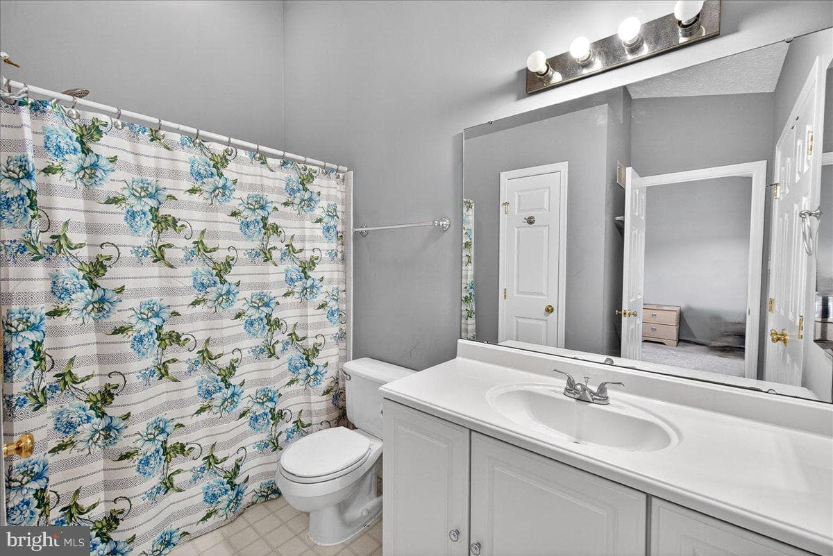 5534 Foxhall Court photo 24