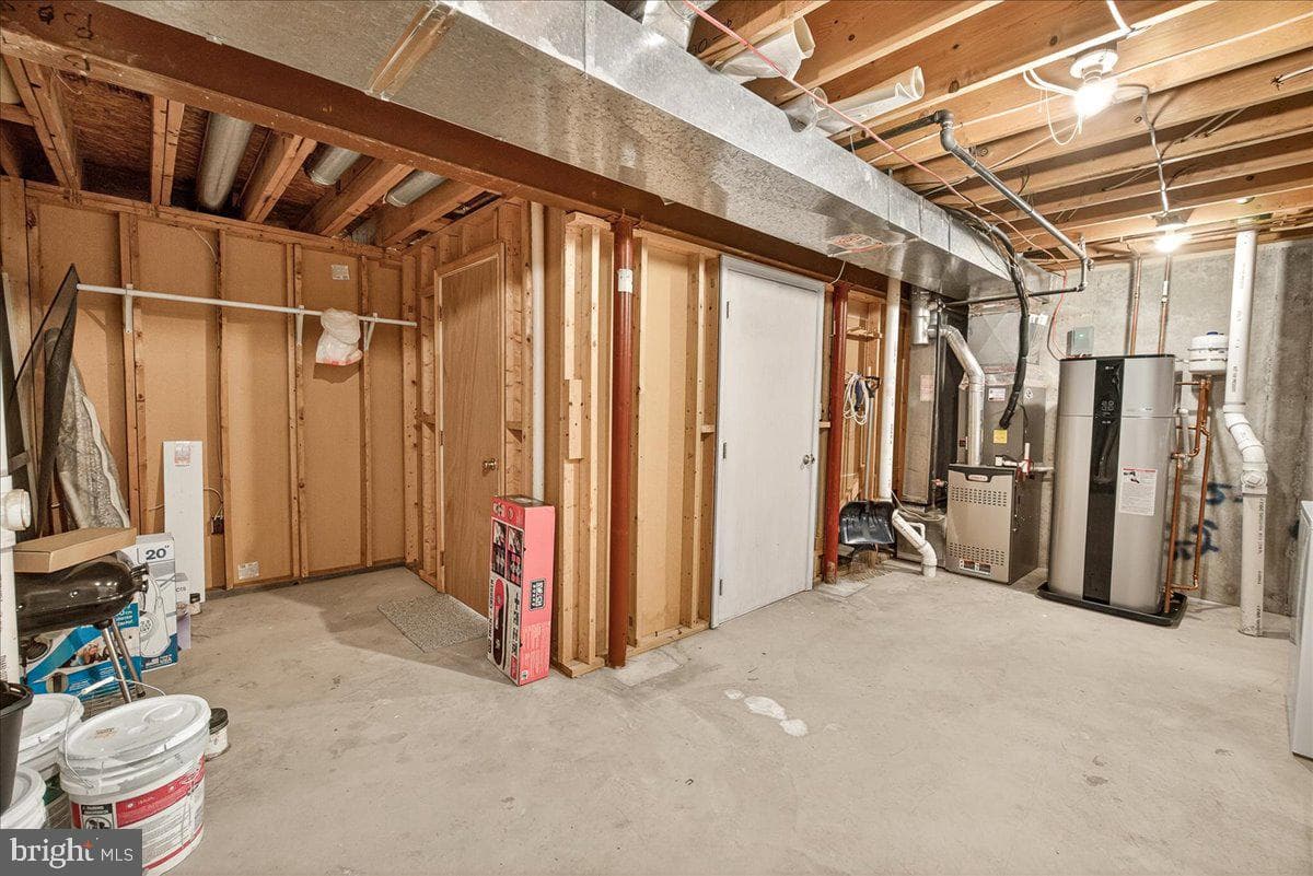5534 Foxhall Court photo 34