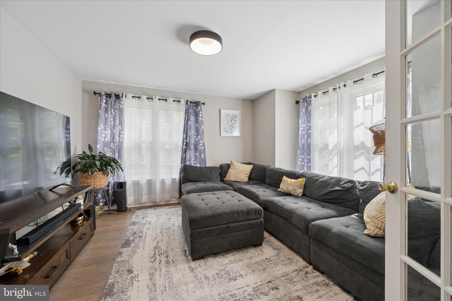 6866 Whistling Swan Way photo 4