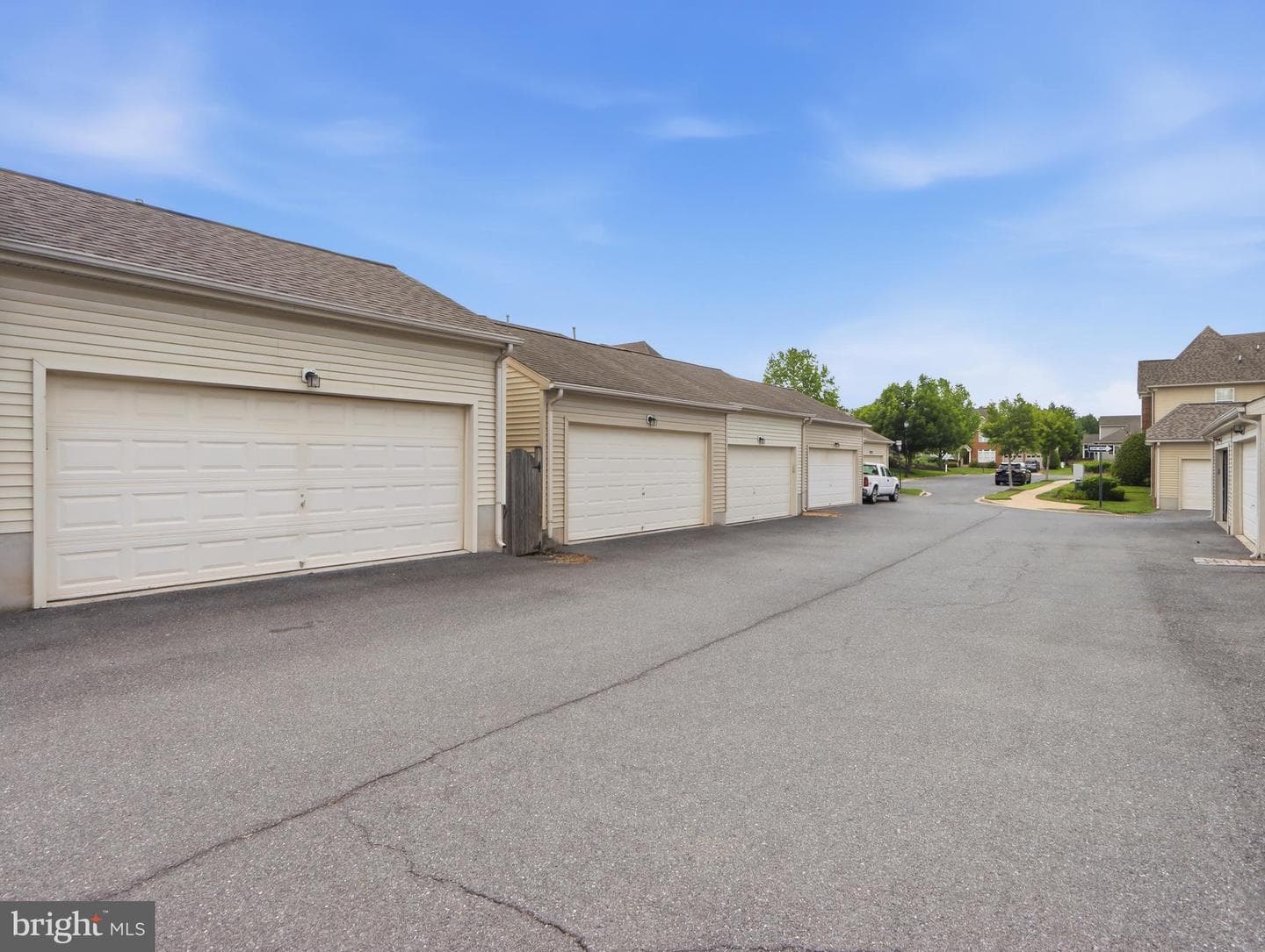 2622 Island Grove Boulevard photo 112