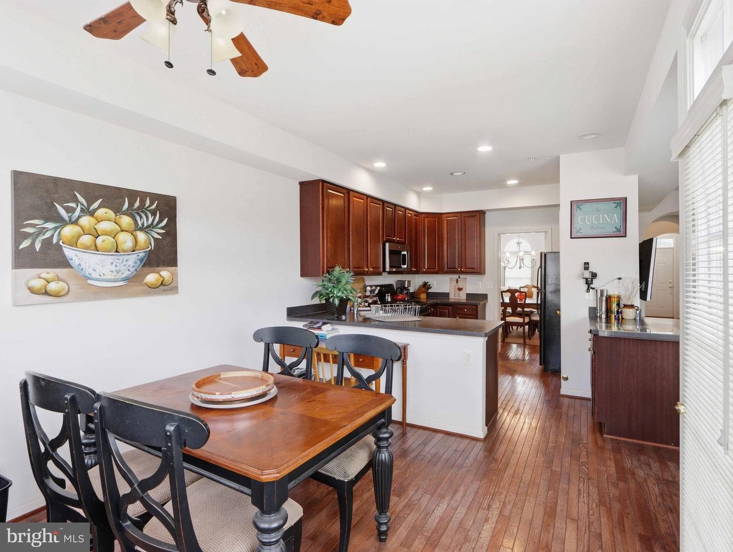 2622 Island Grove Boulevard photo 37