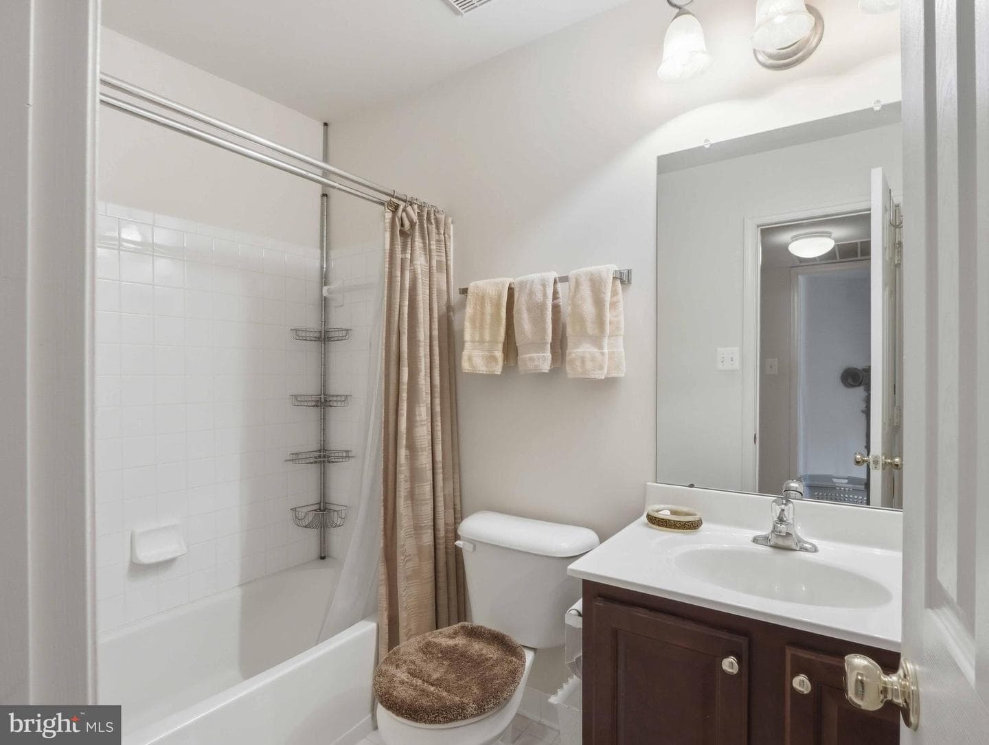 2622 Island Grove Boulevard photo 44