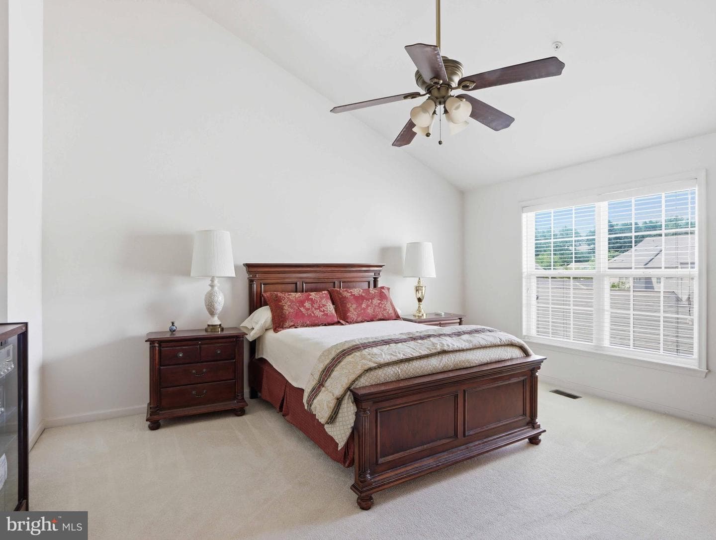 2622 Island Grove Boulevard photo 48