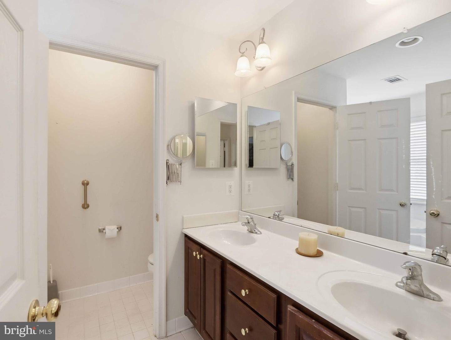 2622 Island Grove Boulevard photo 55