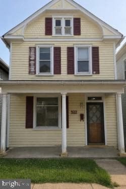 522 W Potomac Street photo 1