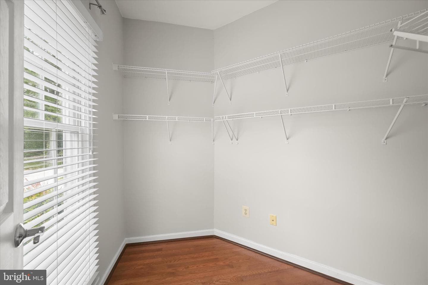 900 Mclendon Drive photo 33