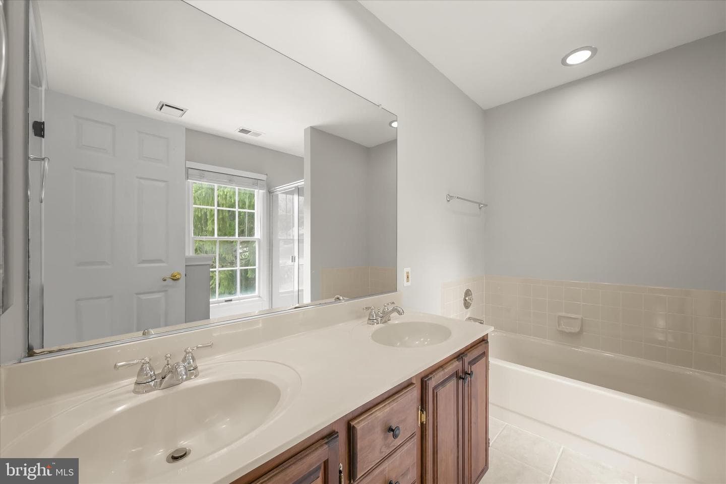 900 Mclendon Drive photo 35