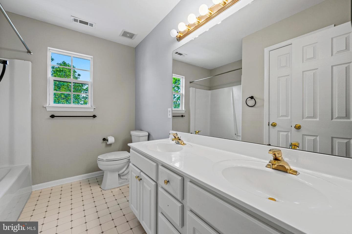 11228 Country Club Road photo 33