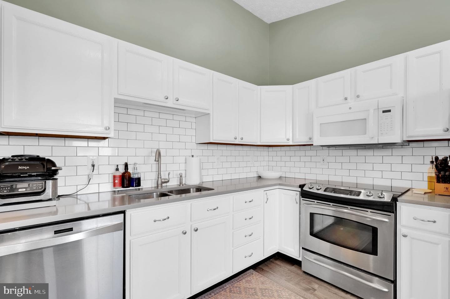 5600 Avonshire Place #m photo 9