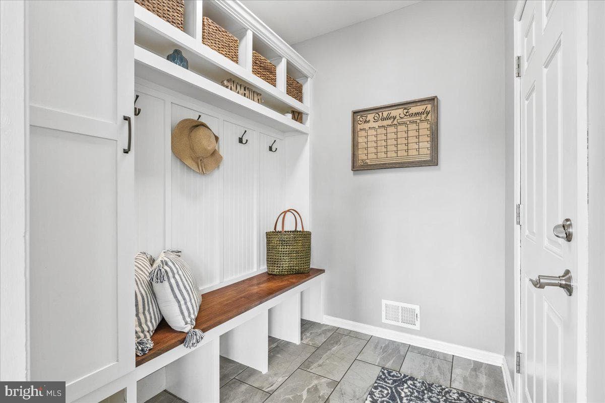 9811 Ritchie Court photo 23