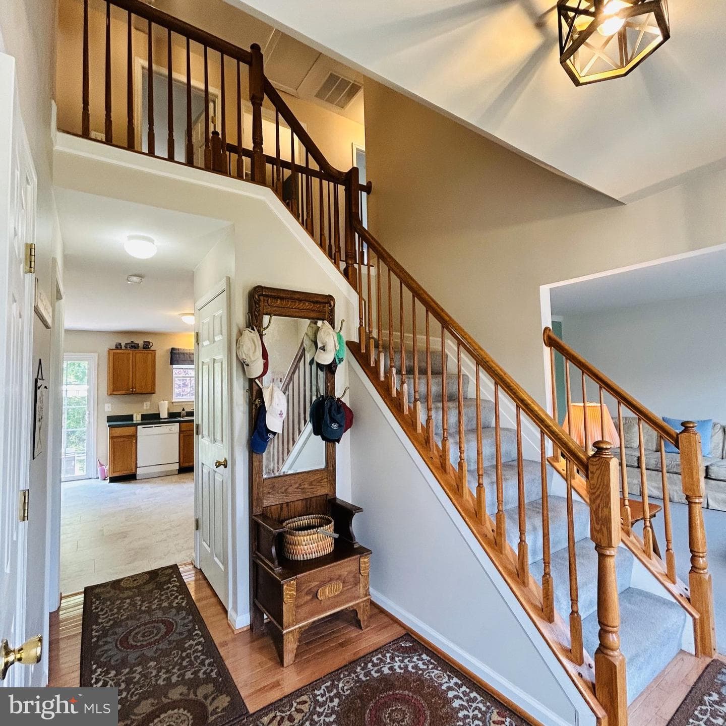 322 Mountaineers Way photo 3