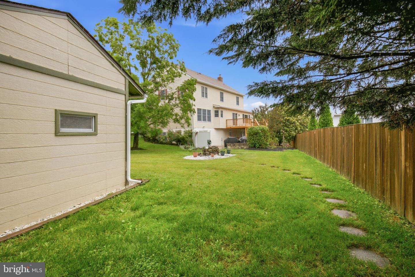 3301 Tudor Court photo 45