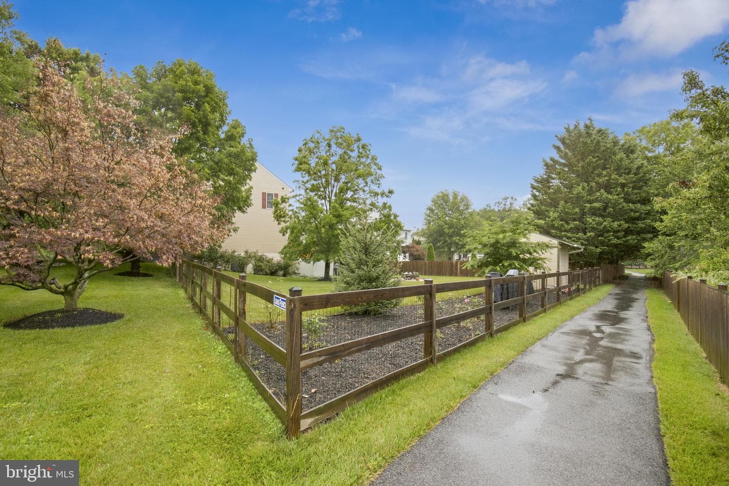 3301 Tudor Court photo 46