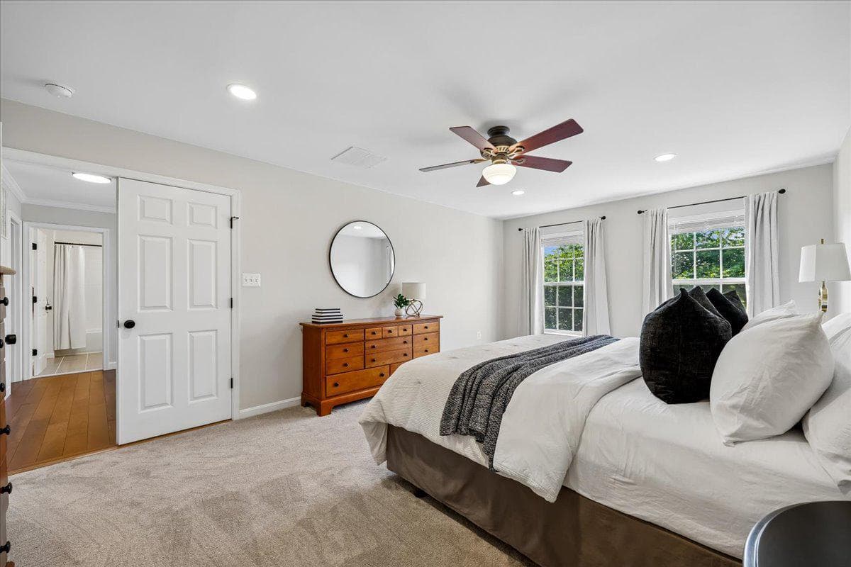 107 Redcloud Court photo 31