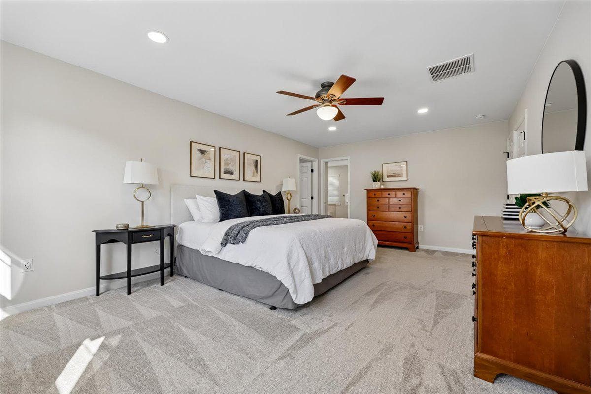 107 Redcloud Court photo 33