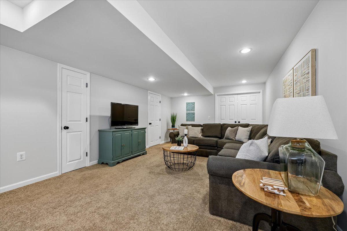 107 Redcloud Court photo 54