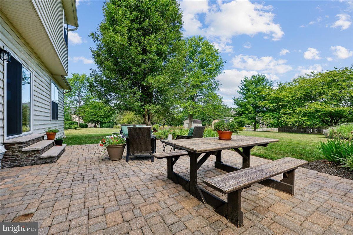107 Redcloud Court photo 61