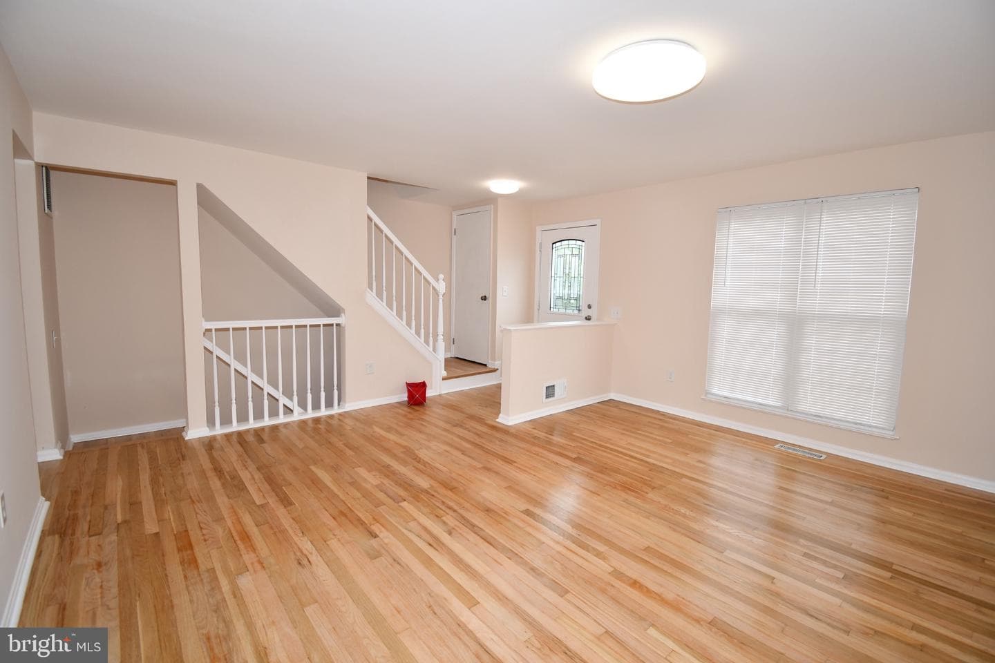 1666 Colonial Way photo 10
